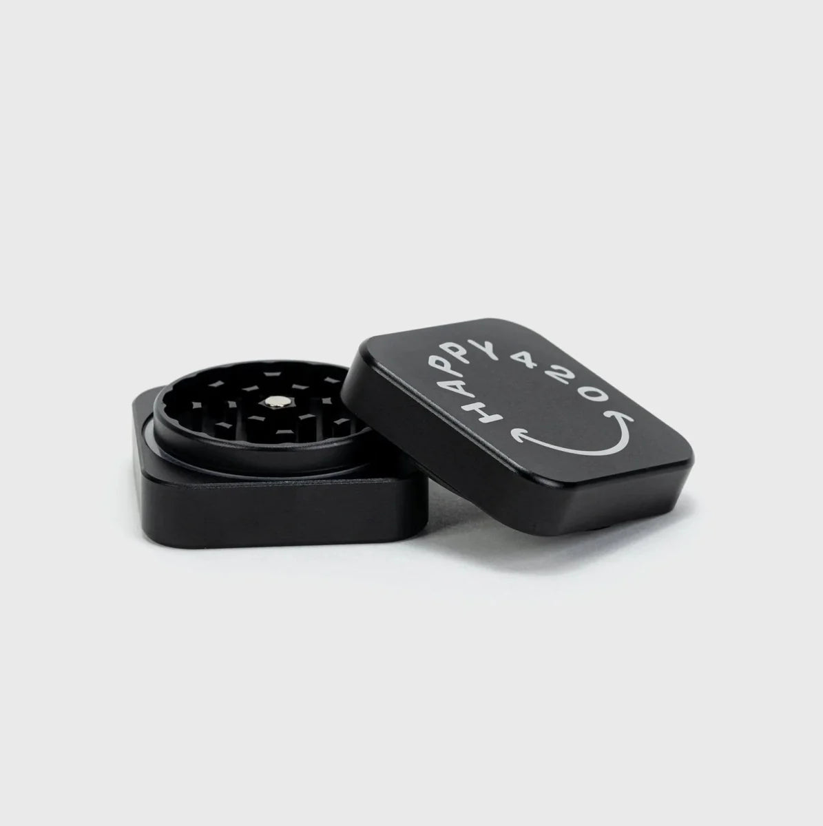 Happy420 Quattro Grinder - Headshop - Hanfify®