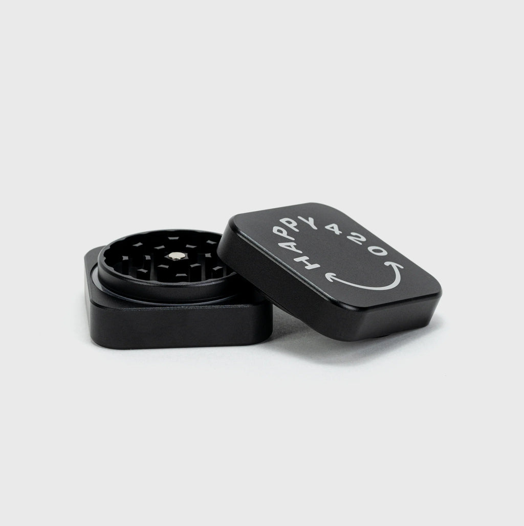 Happy420 Quattro Grinder Headshop Red - Hanfify®