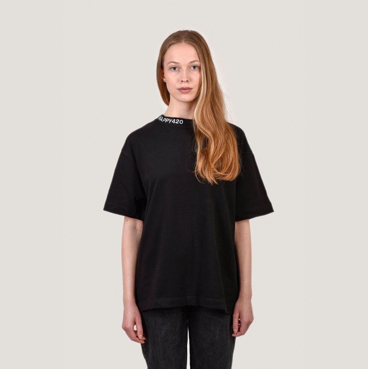Oversize T - Kragen mit Stick Schwarz Merch M - Hanfify