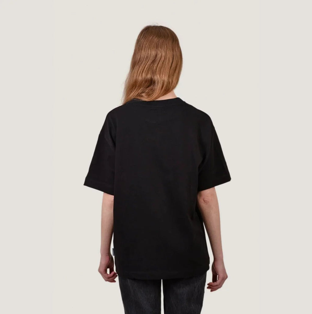 Oversize T - Kragen mit Stick Schwarz - Merch - Hanfify®