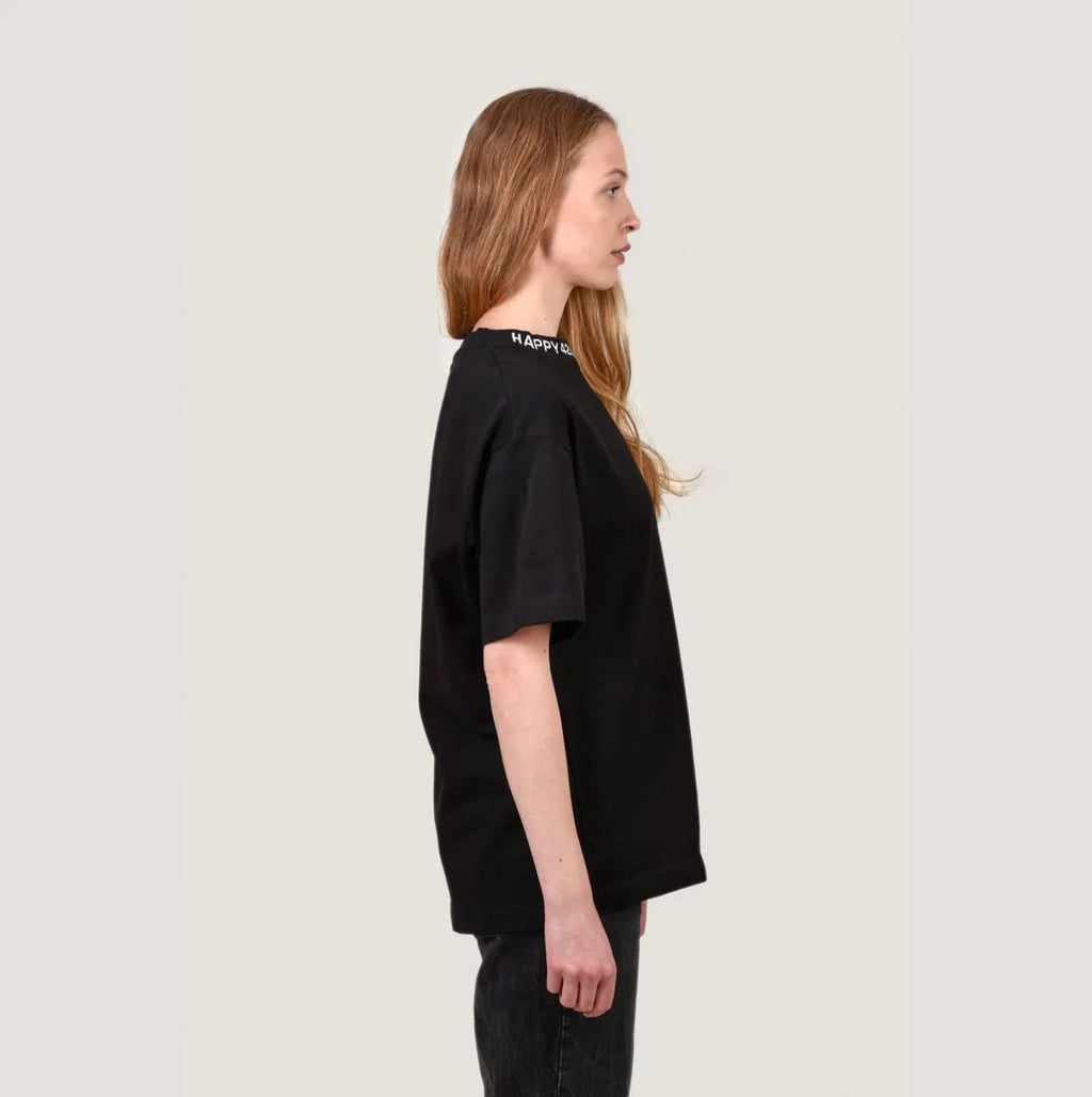 Oversize T - Kragen mit Stick Schwarz - Merch - Hanfify®
