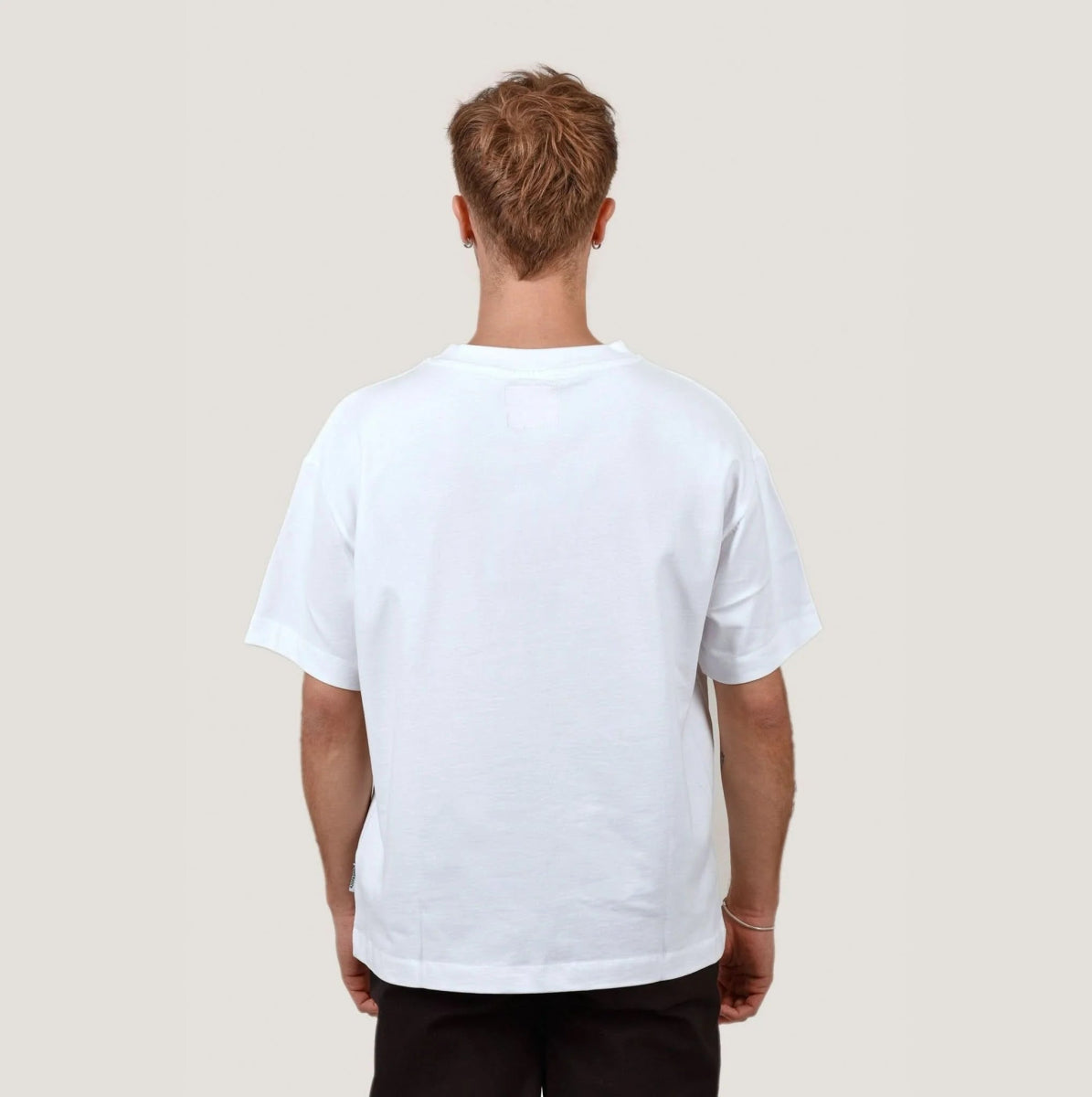 Oversize T - Kragen mit Stick Weiß Merch L - Hanfify